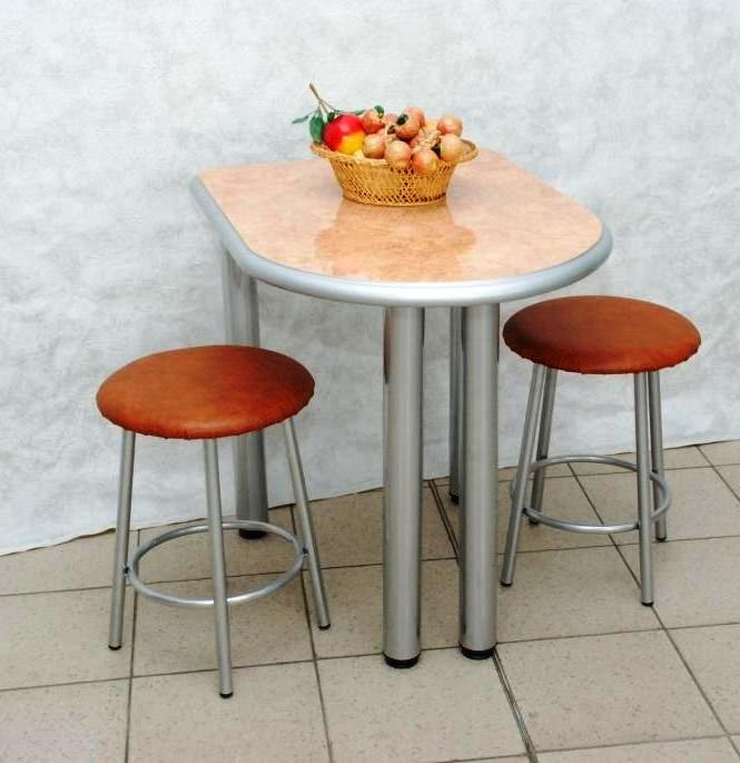 Полукруглый стол для кухни